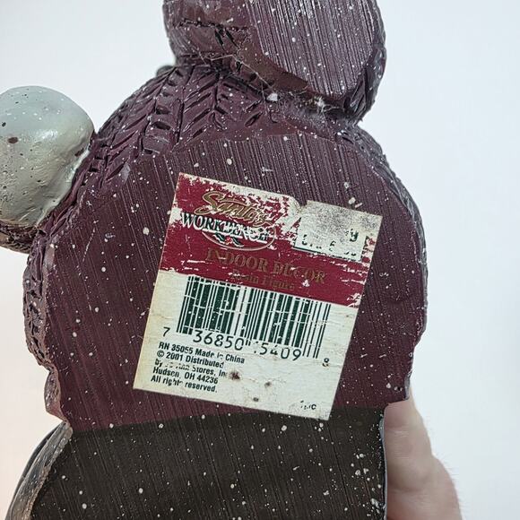 Winter Decor Resin figurine pebble Star hat snow indoor 2001 Santas workshopM - Picture 7 of 7